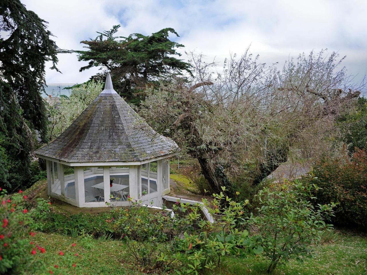 Beautiful Holiday Home With Sea View In Erquy Exteriör bild