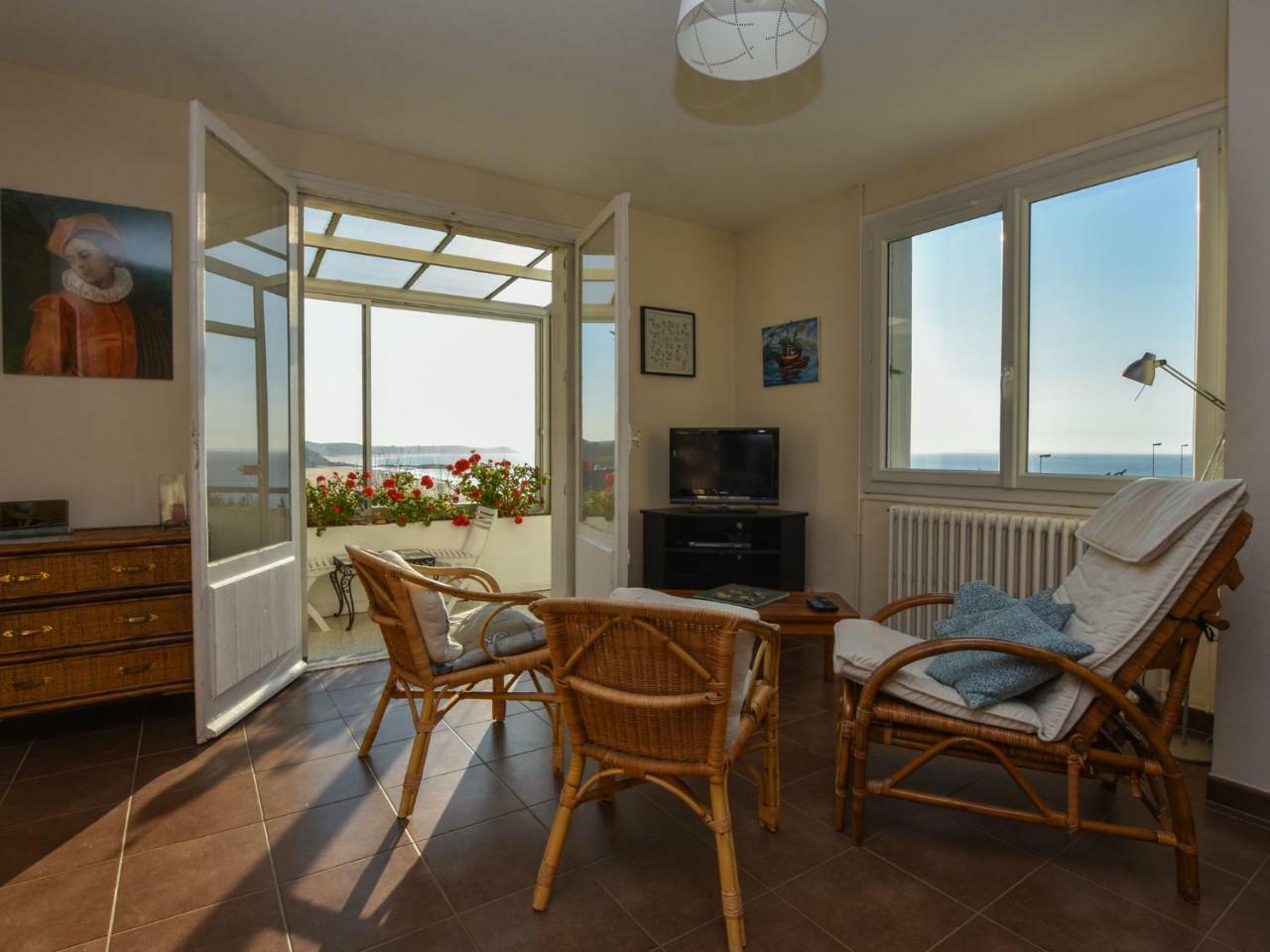 Beautiful Holiday Home With Sea View In Erquy Exteriör bild