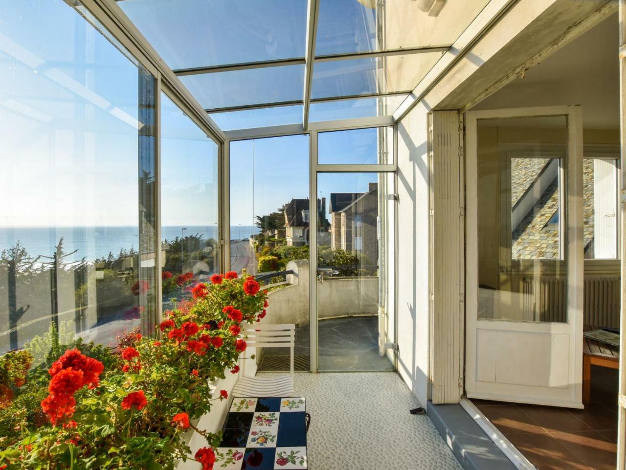 Beautiful Holiday Home With Sea View In Erquy Exteriör bild